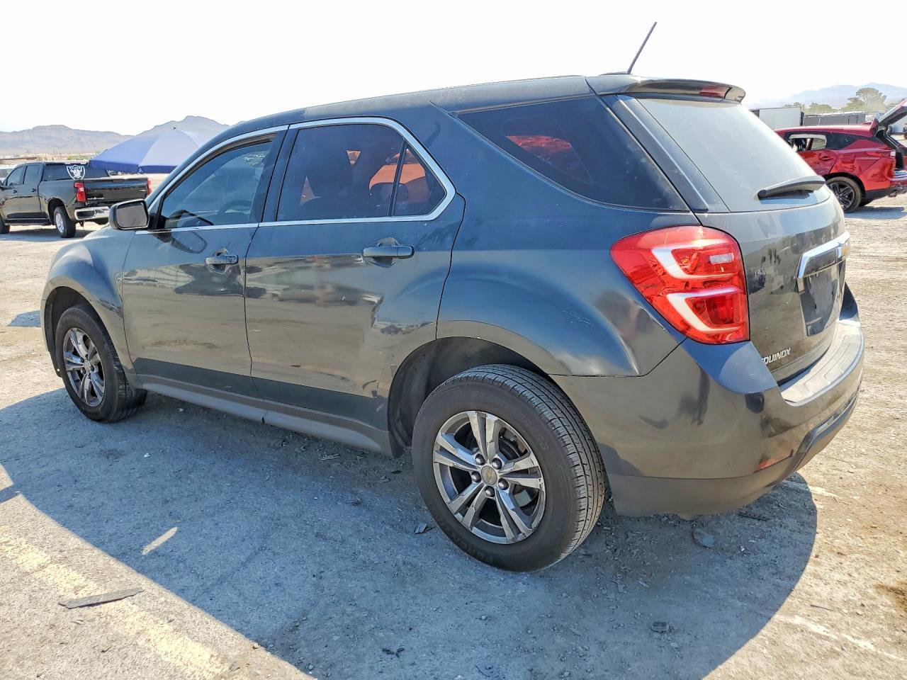 2017 Chevrolet Equinox Ls - Image 2
