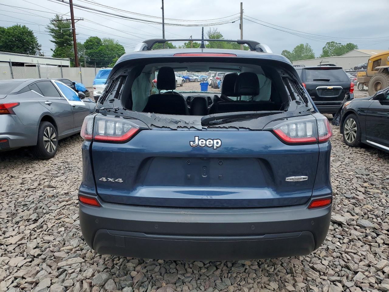 2020 Jeep Cherokee Latitude Plus - Image 6