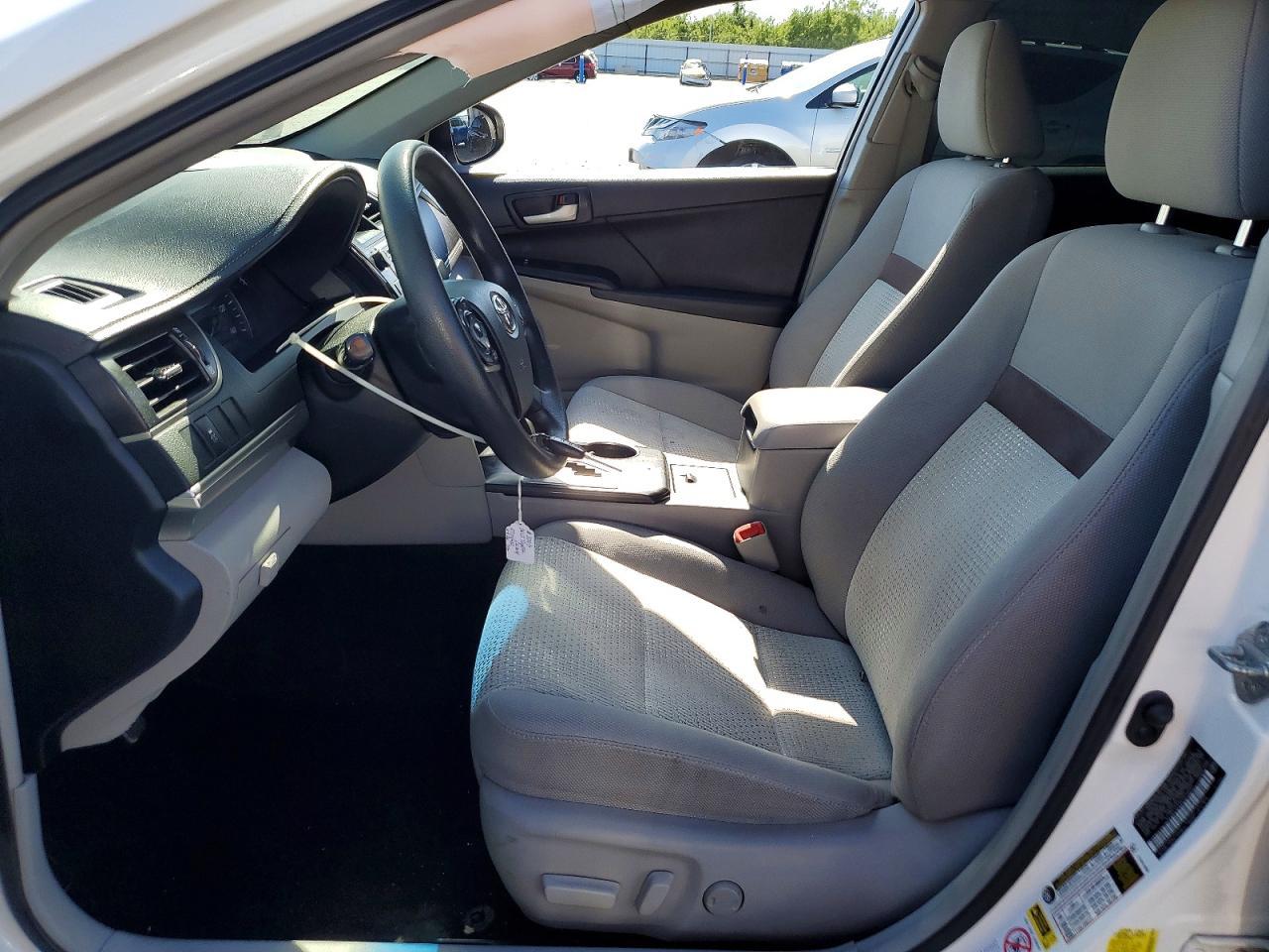 2012 Toyota Camry Le - Фото 7