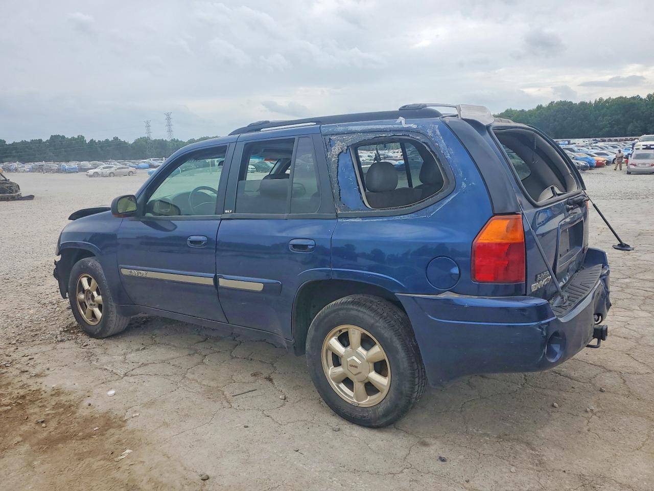 2002 GMC Envoy - Фото 2