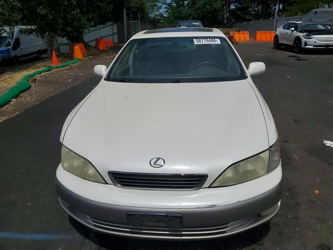 1998 Lexus Es 300 - Image 5
