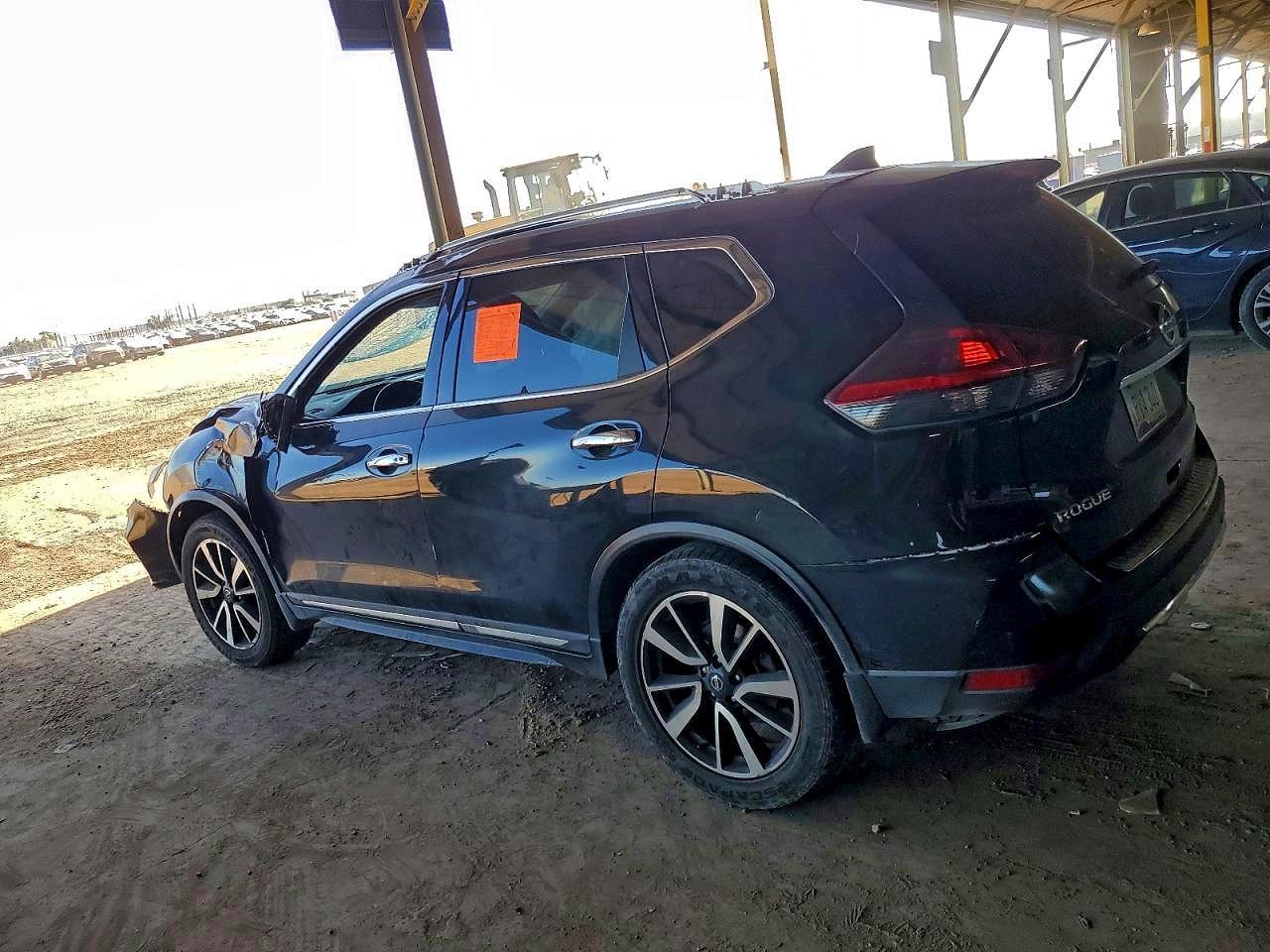 2019 Nissan Rogue Sl - Image 2