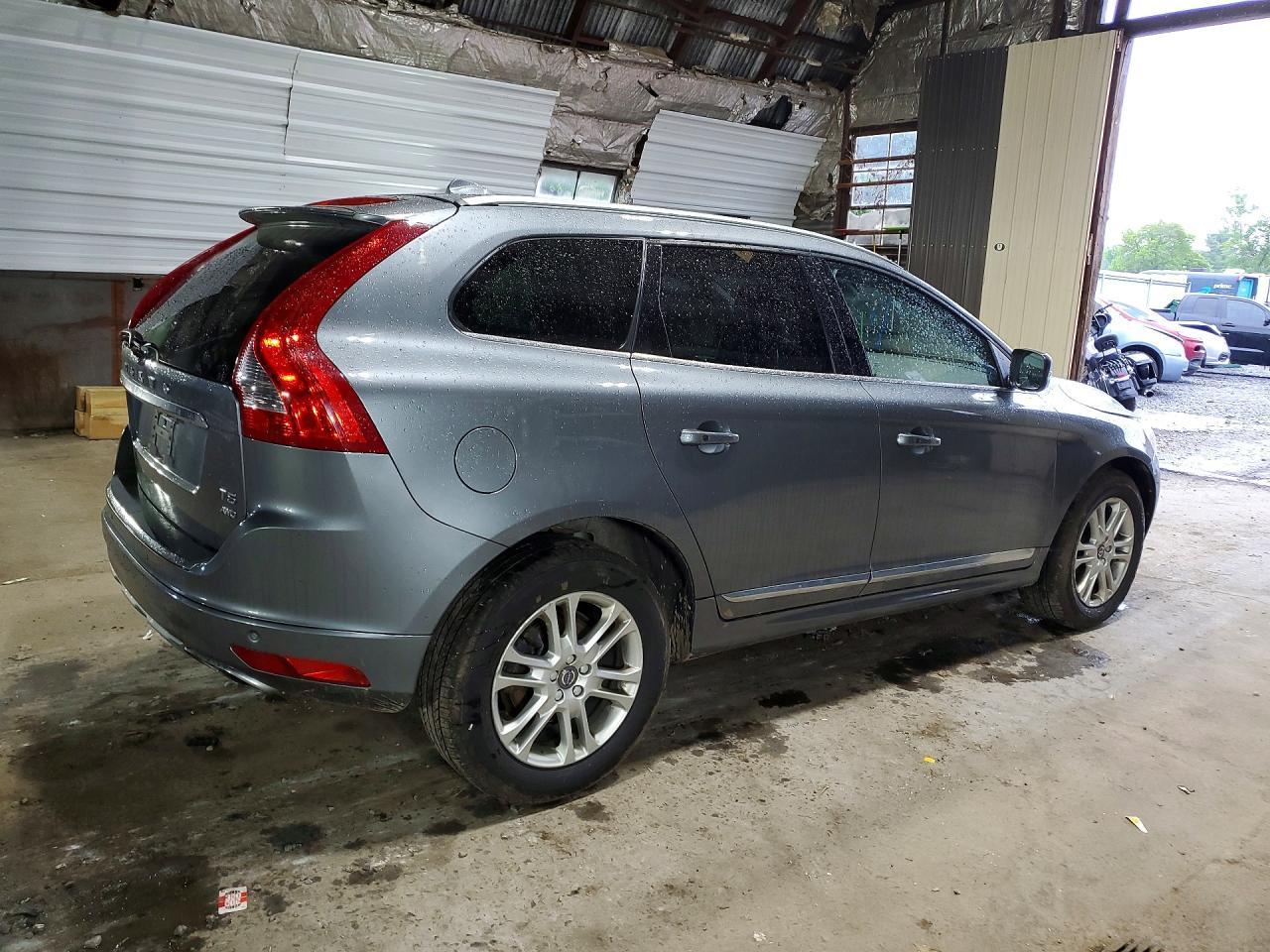 2016 Volvo Xc60 T5 Premier - Фото 3
