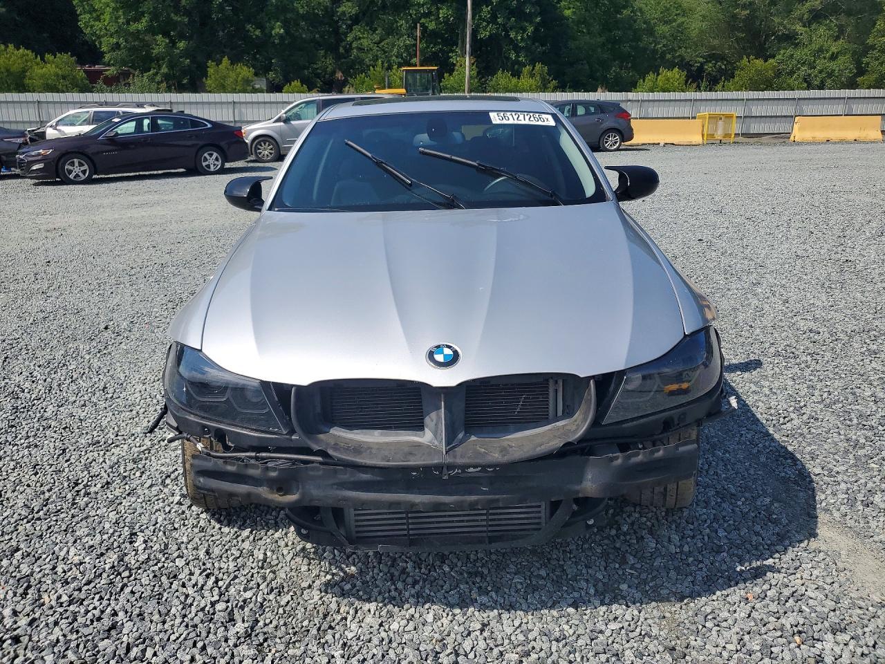 2010 BMW 335 Xi - Image 5