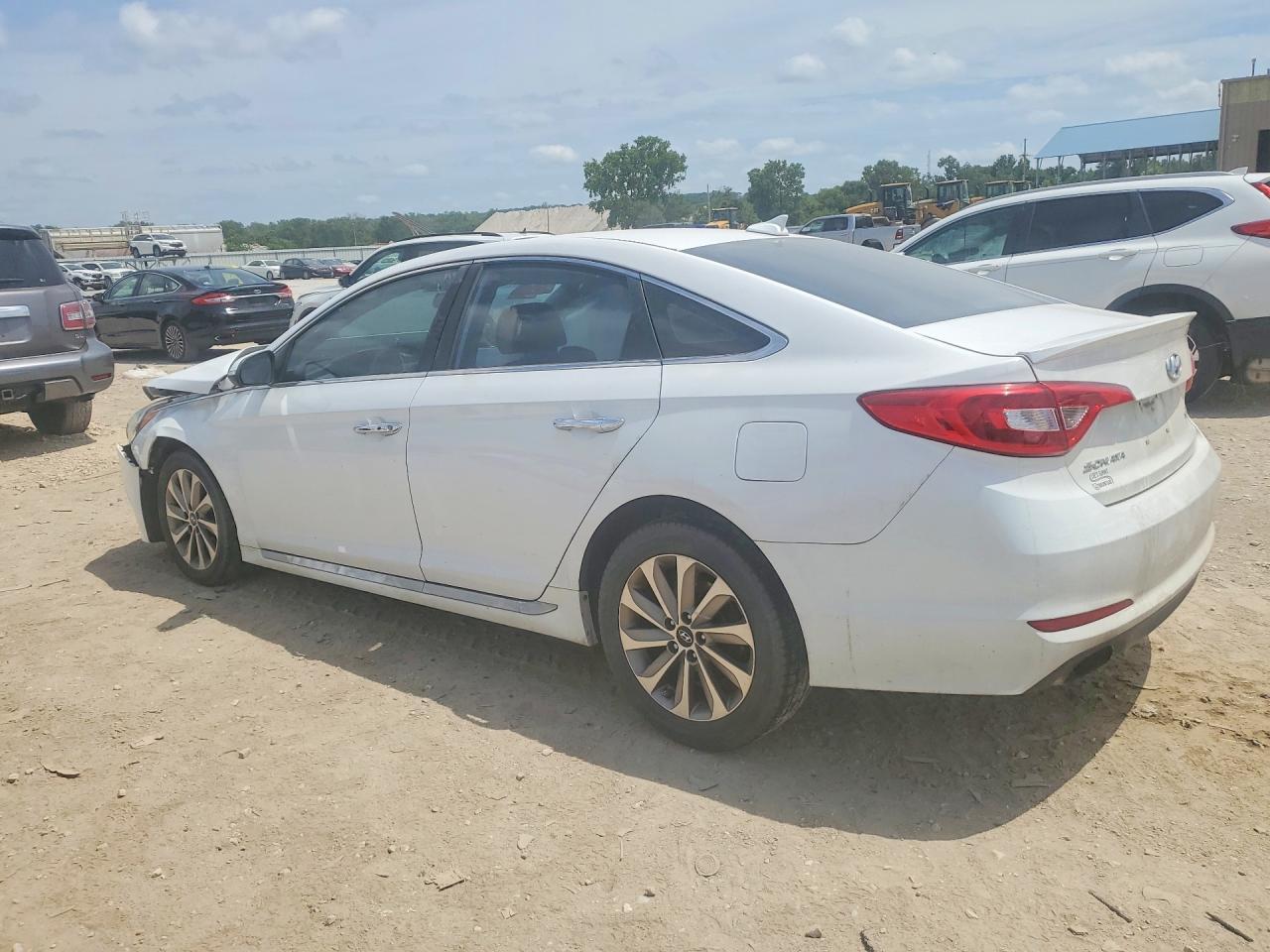 2016 Hyundai Sonata Sport - Фото 2