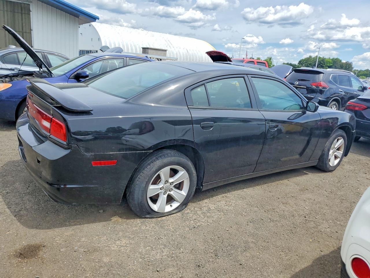 2014 Dodge Charger Se - Image 3