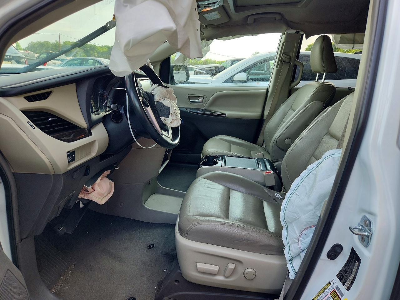 2019 Toyota Sienna Xle 7-Passenger - Image 7
