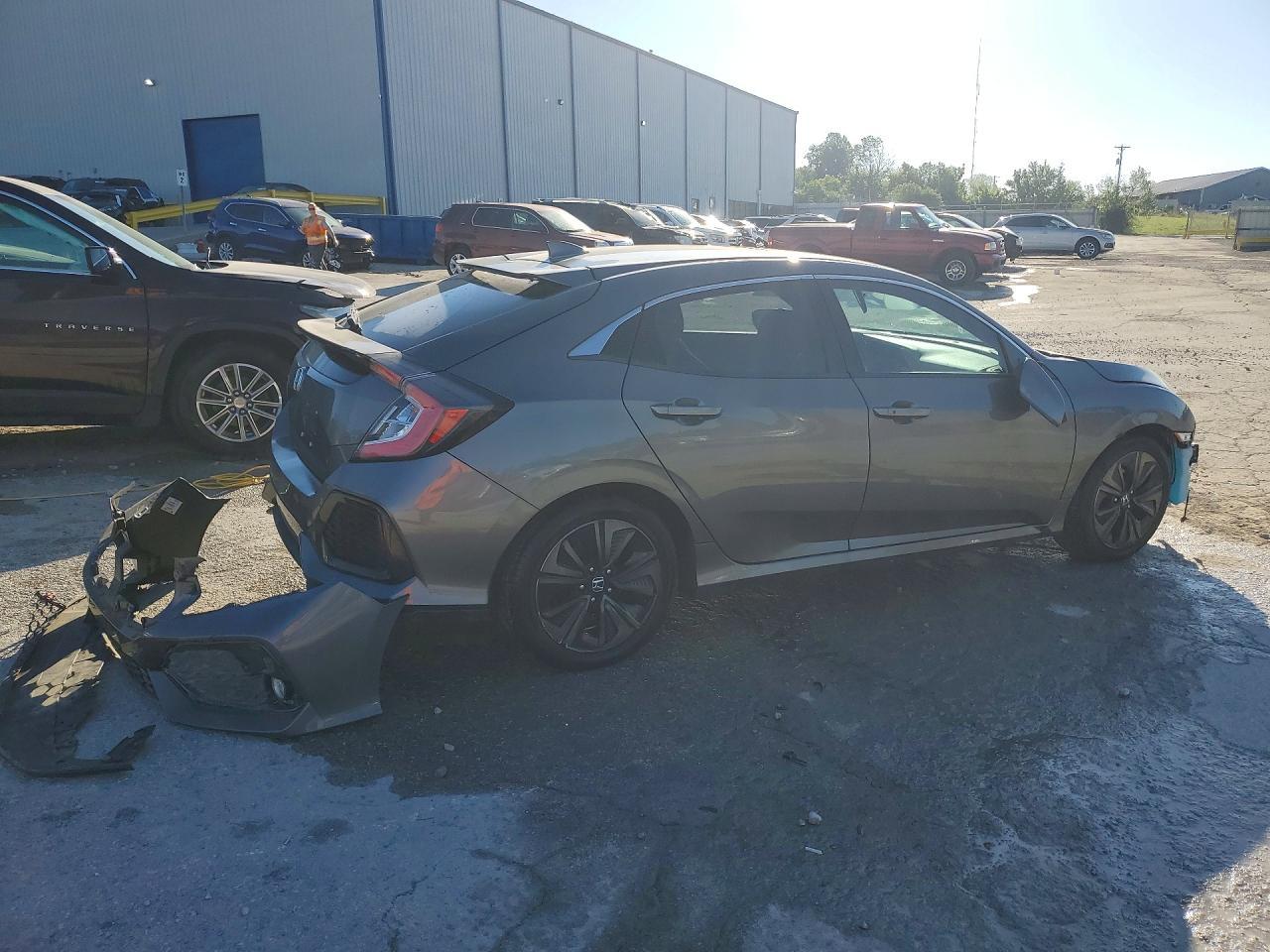 2019 Honda Civic Ex - Image 3