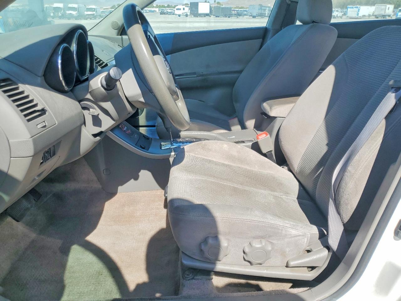 2005 Nissan Altima 2.5 - Фото 7