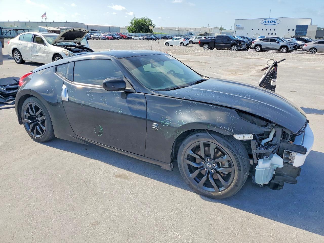 2015 Nissan 370Z Touring - Фото 4