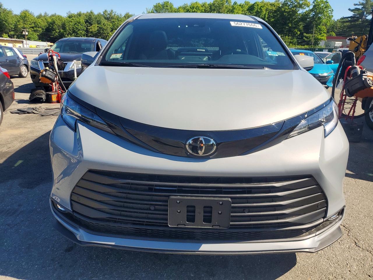 2026 Toyota Sienna Woodland Edition - Фото 5