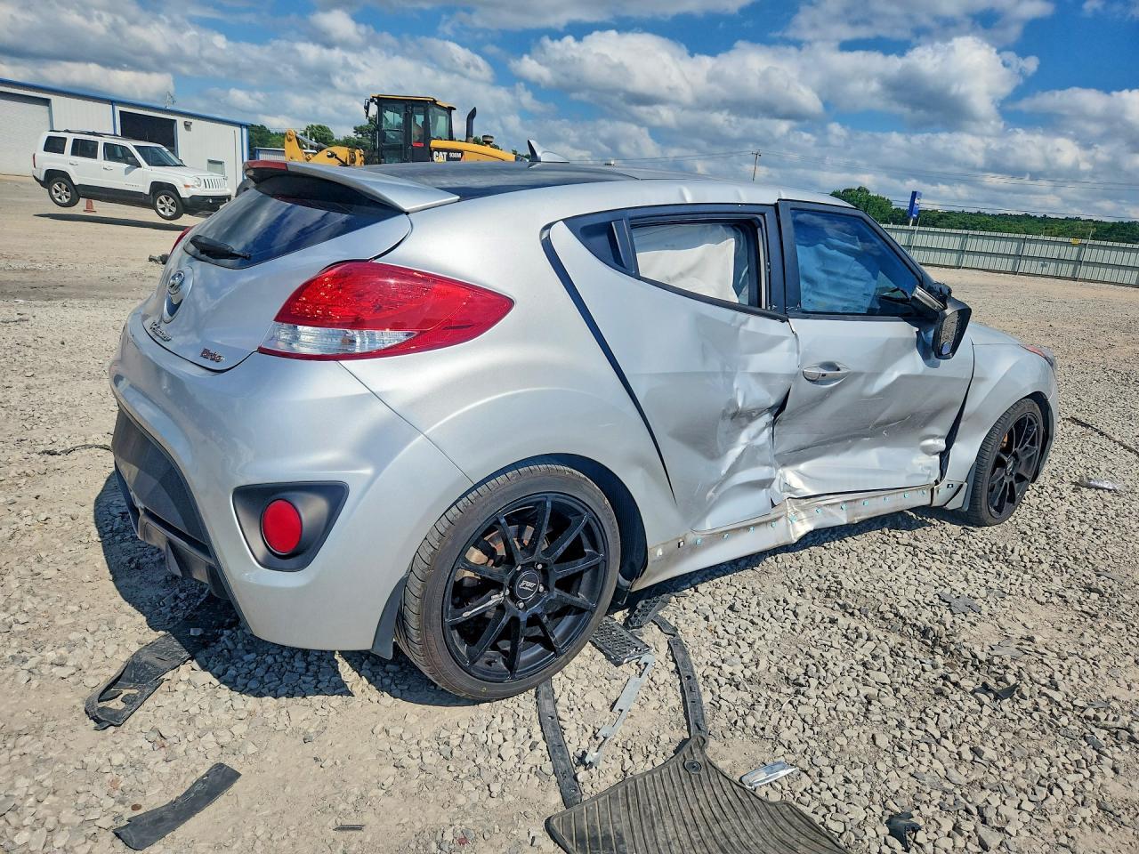 2016 Hyundai Veloster Turbo - Image 3