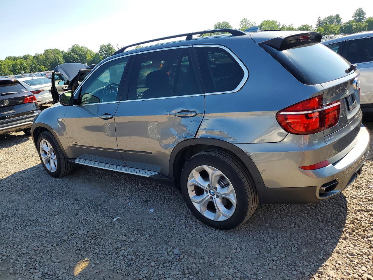 2012 BMW X5 xDrive50I - Image 2