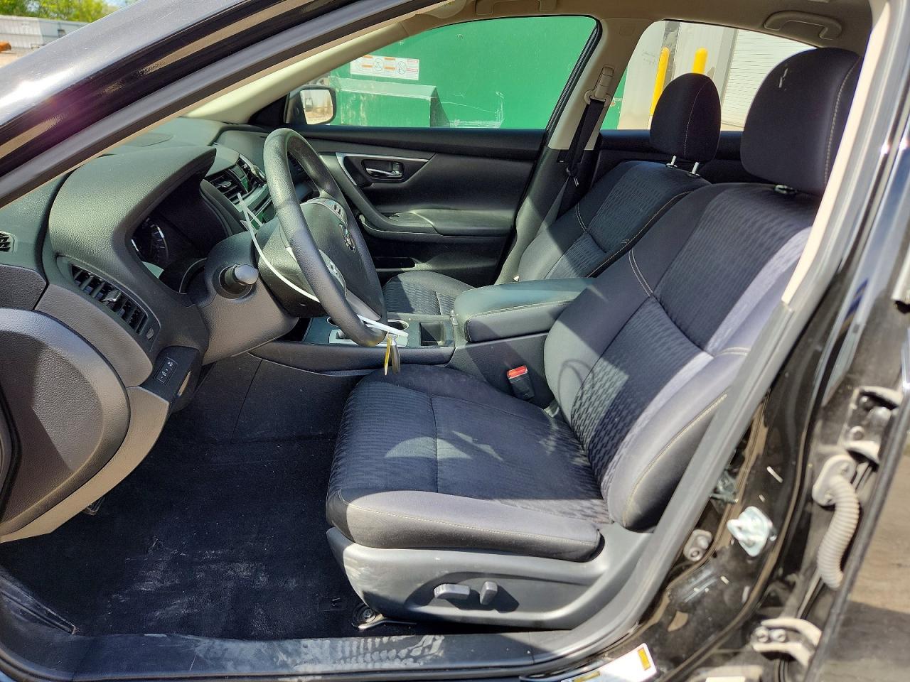 2017 Nissan Altima 2.5 S - Image 7