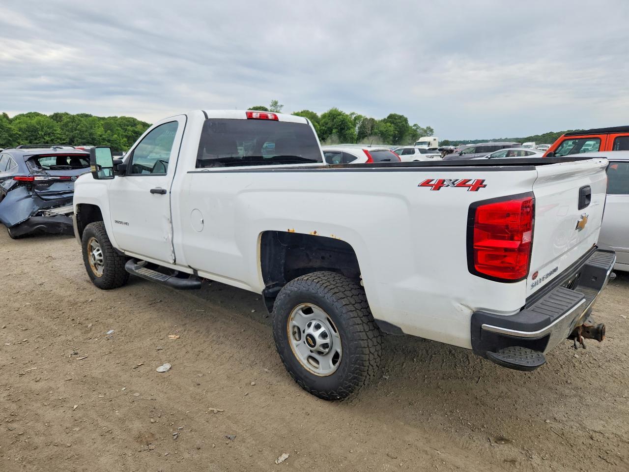 2018 Chevrolet Silverado K2500 Heavy Duty - Image 2