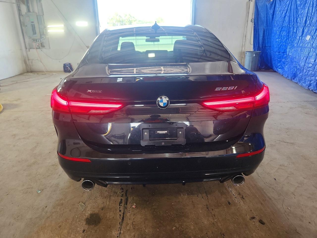 2022 BMW 228Xi - Фото 6