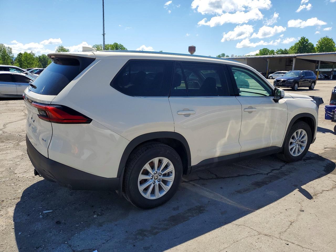 2024 Toyota Grand Highlander Xle - Image 3