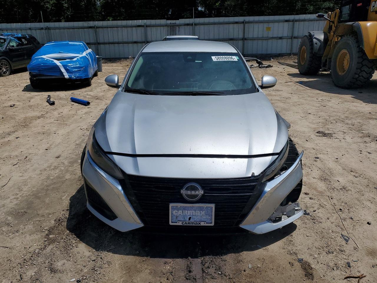 2023 Nissan Altima Sv - Image 5
