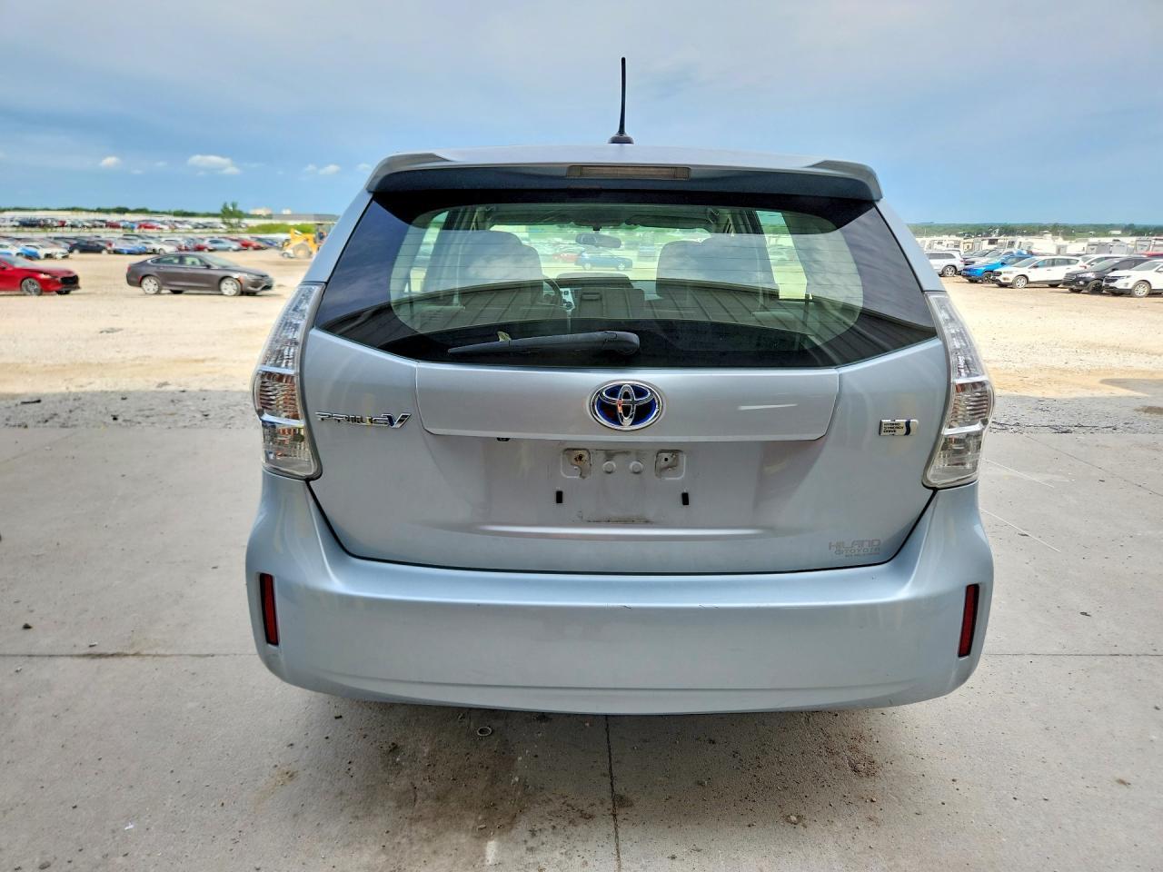2013 Toyota Prius V Three - Image 6