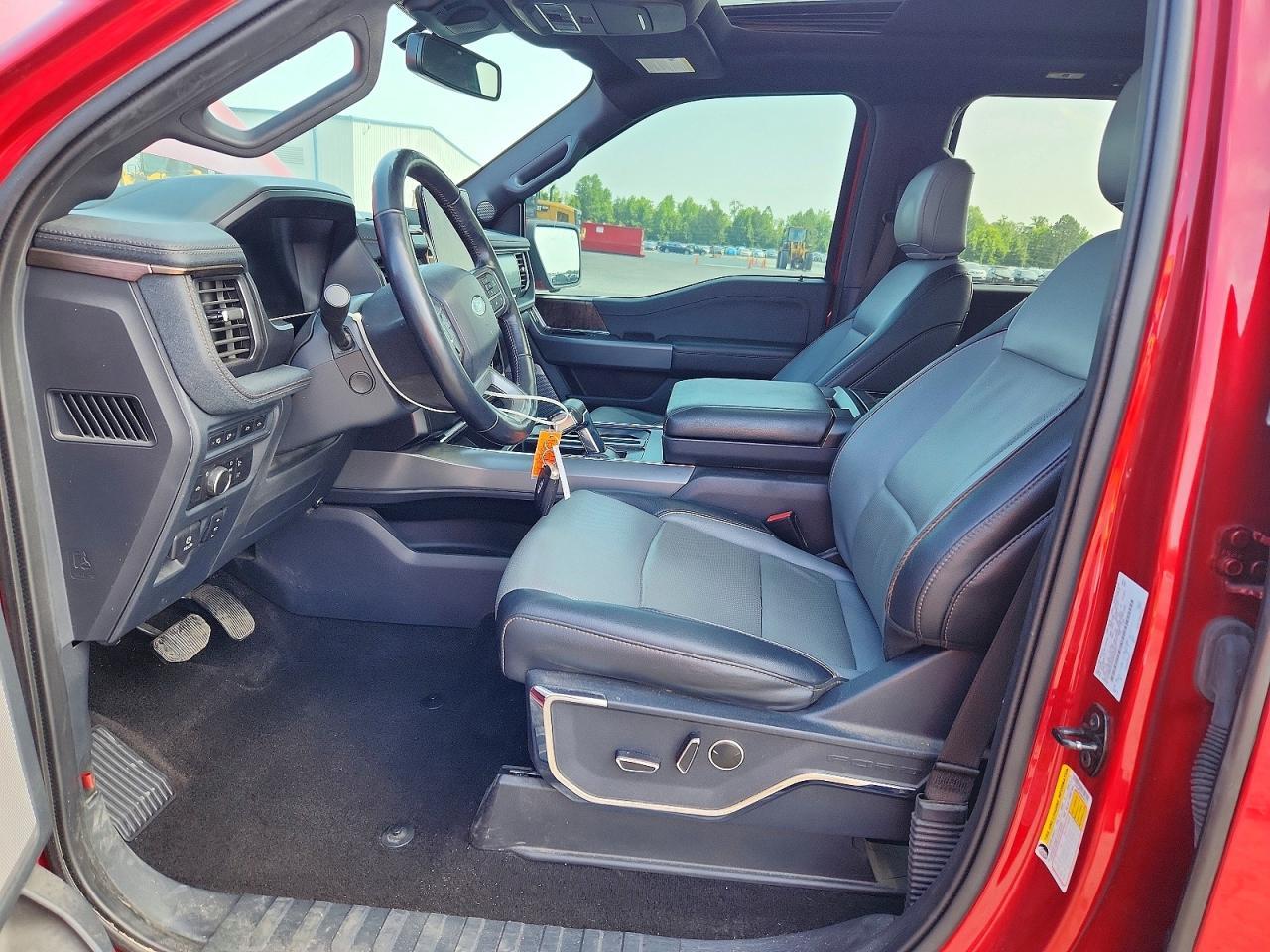2022 Ford F150 Lightning Pro - Фото 7