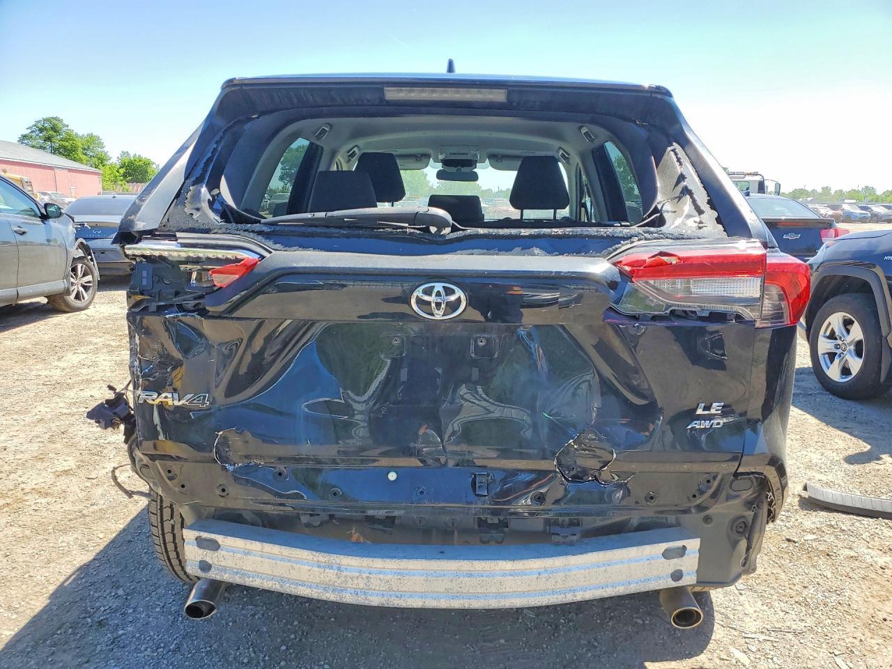 2022 Toyota Rav4 Le - Фото 6