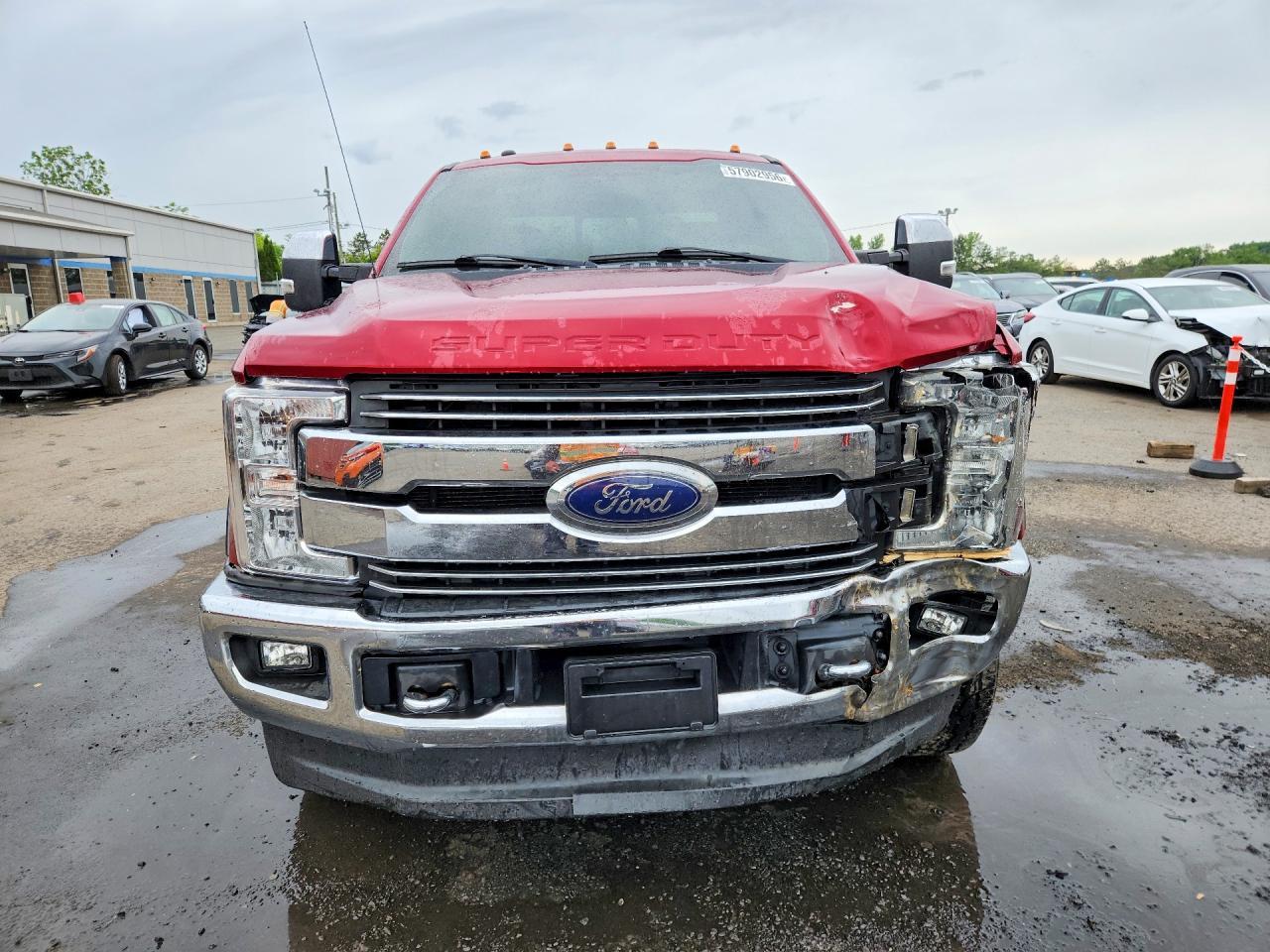 2018 Ford F350 Super Duty - Image 5