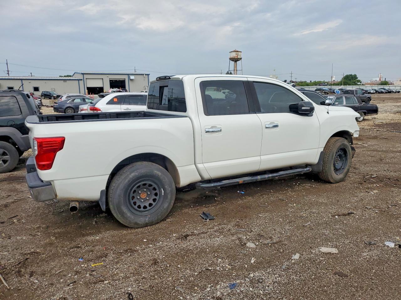 2018 Nissan Titan S - Image 3