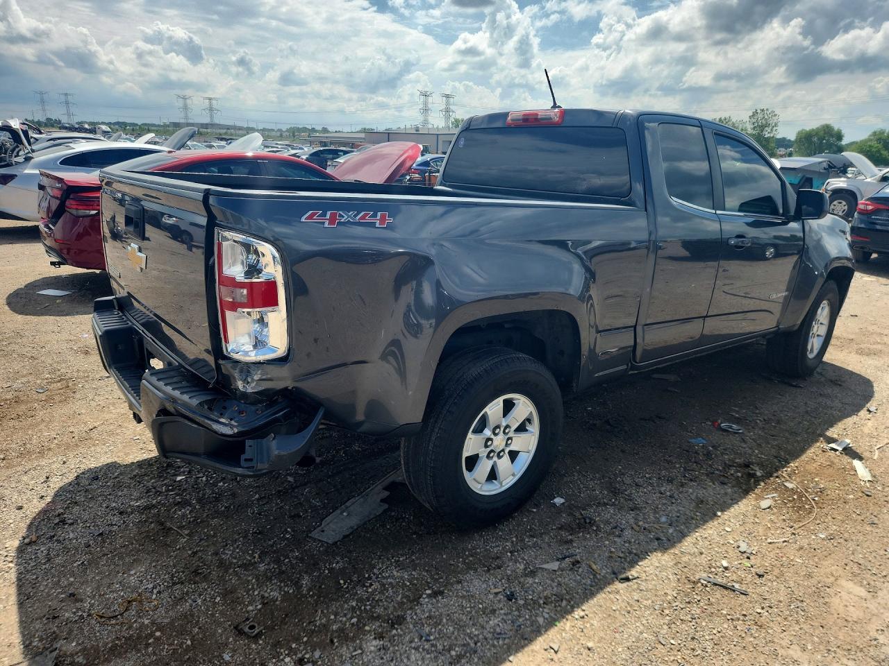 2016 Chevrolet Colorado - Фото 3