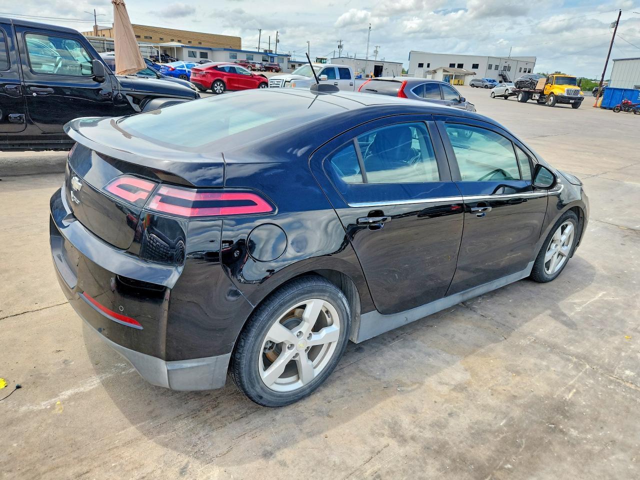 2015 Chevrolet Volt - Фото 3