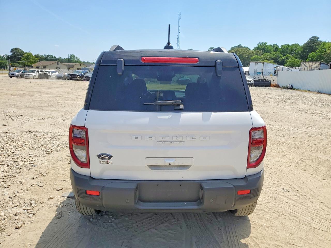 2025 Ford Bronco Sport Outer Banks - Фото 6