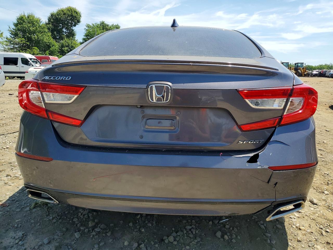 2018 Honda Accord Sport - Image 6