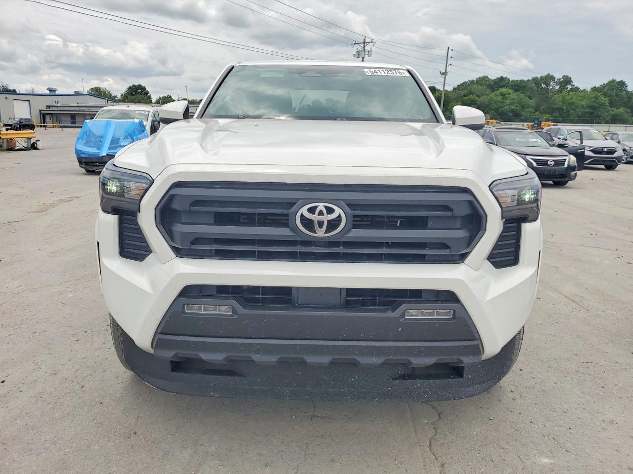 2025 Toyota Tacoma Sr5 - Image 5
