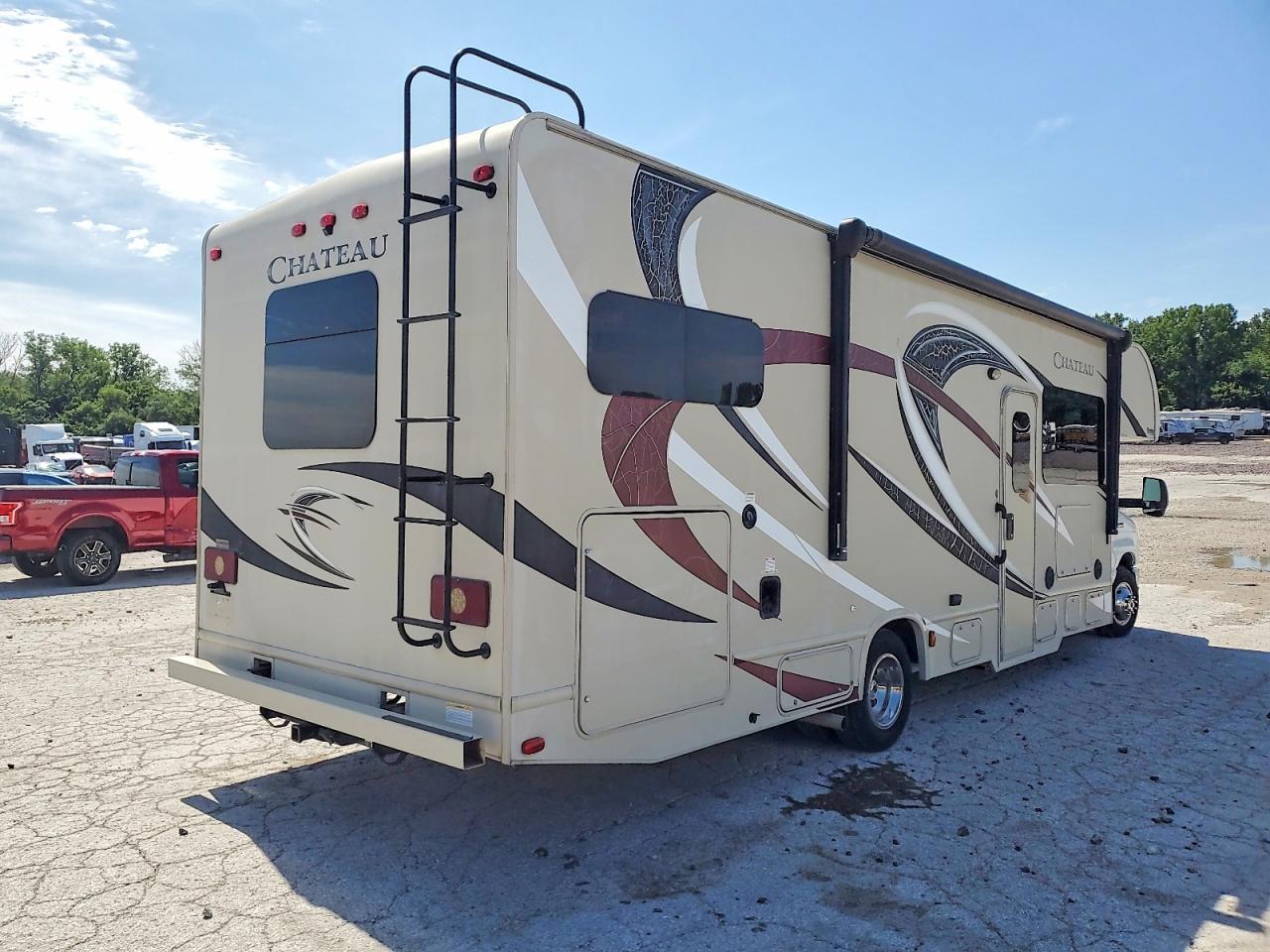 2017 Ford Econoline E450 Super Duty Cutaway Van - Фото 4