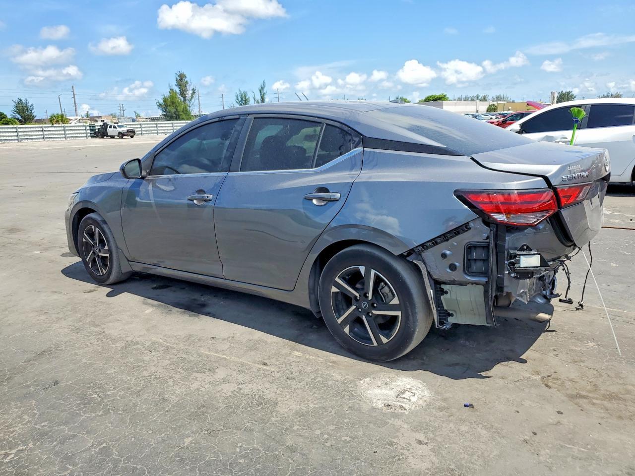 2024 Nissan Sentra Sv - Image 2