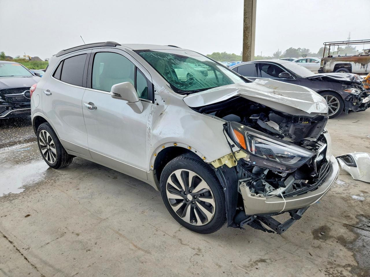 2018 Buick Encore Essence - Image 4