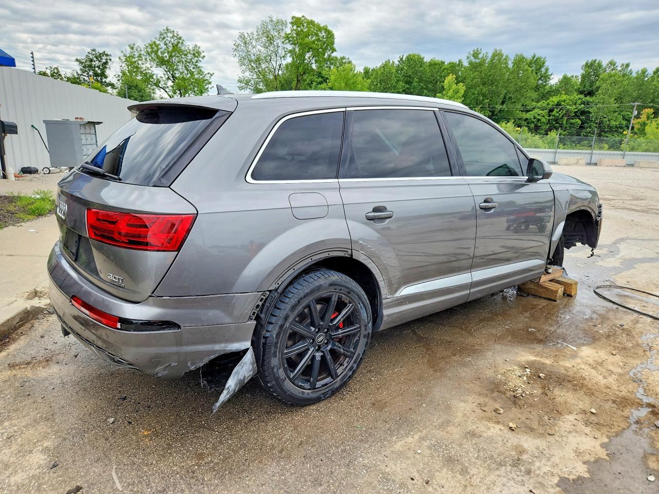 2017 Audi Q7 Premium Plus - Фото 3