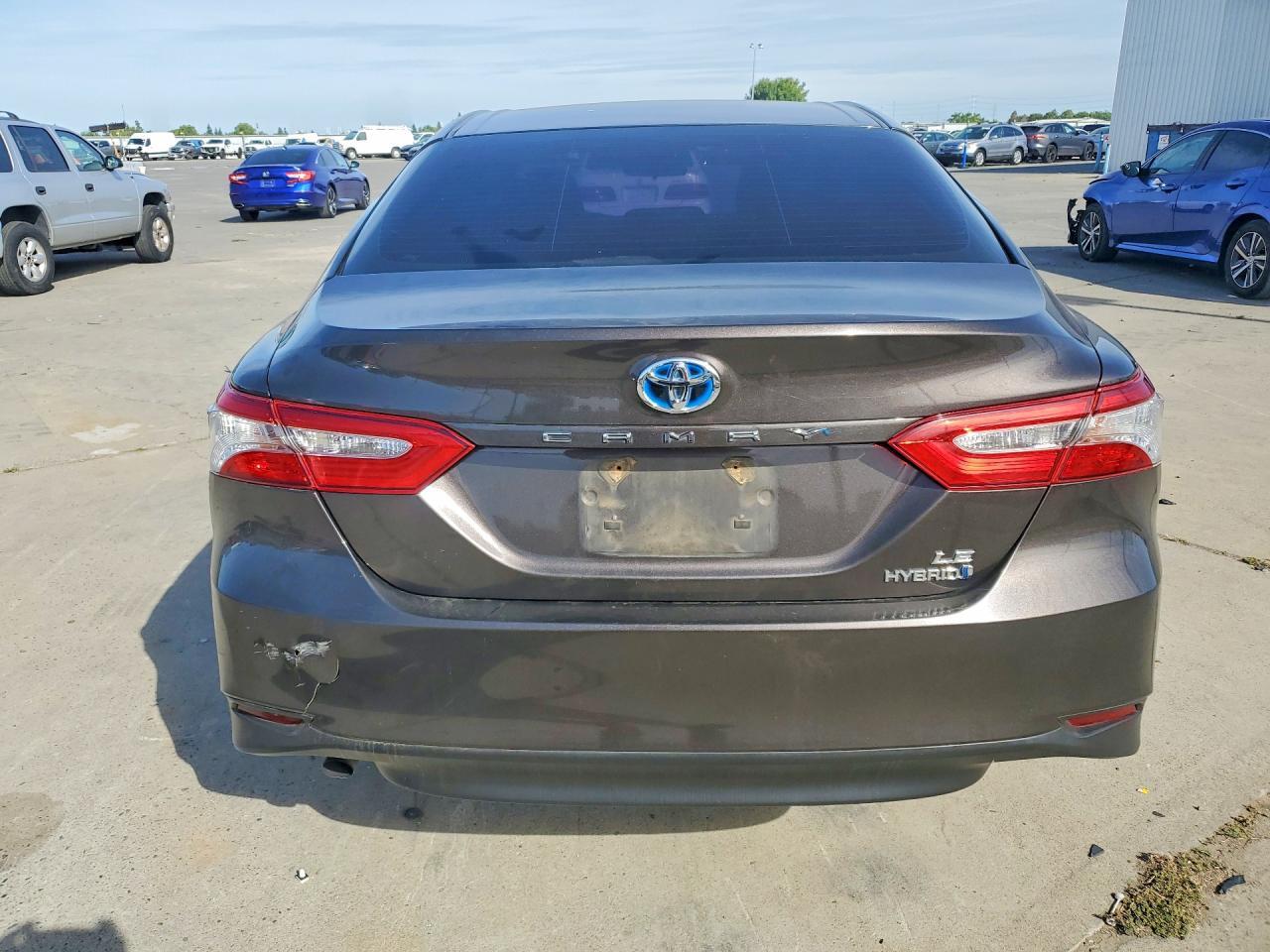 2018 Toyota Camry Le - Фото 6