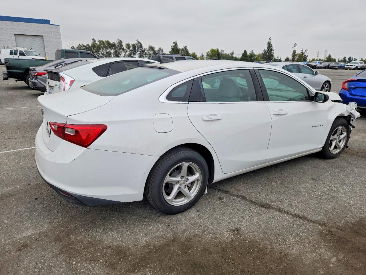 2018 Chevrolet Malibu Ls - Фото 3