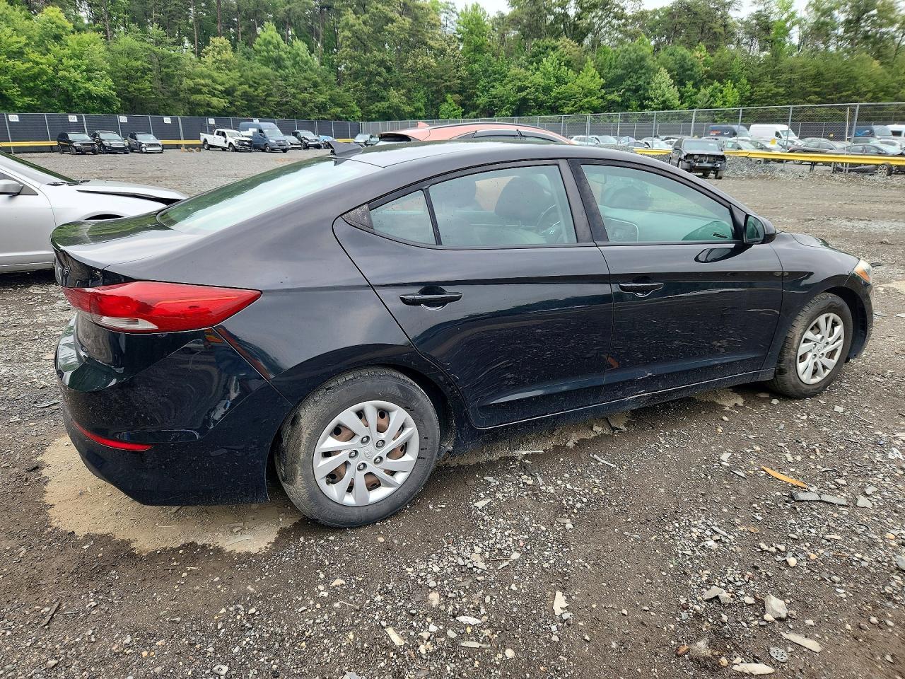 2017 Hyundai Elantra Se - Фото 3