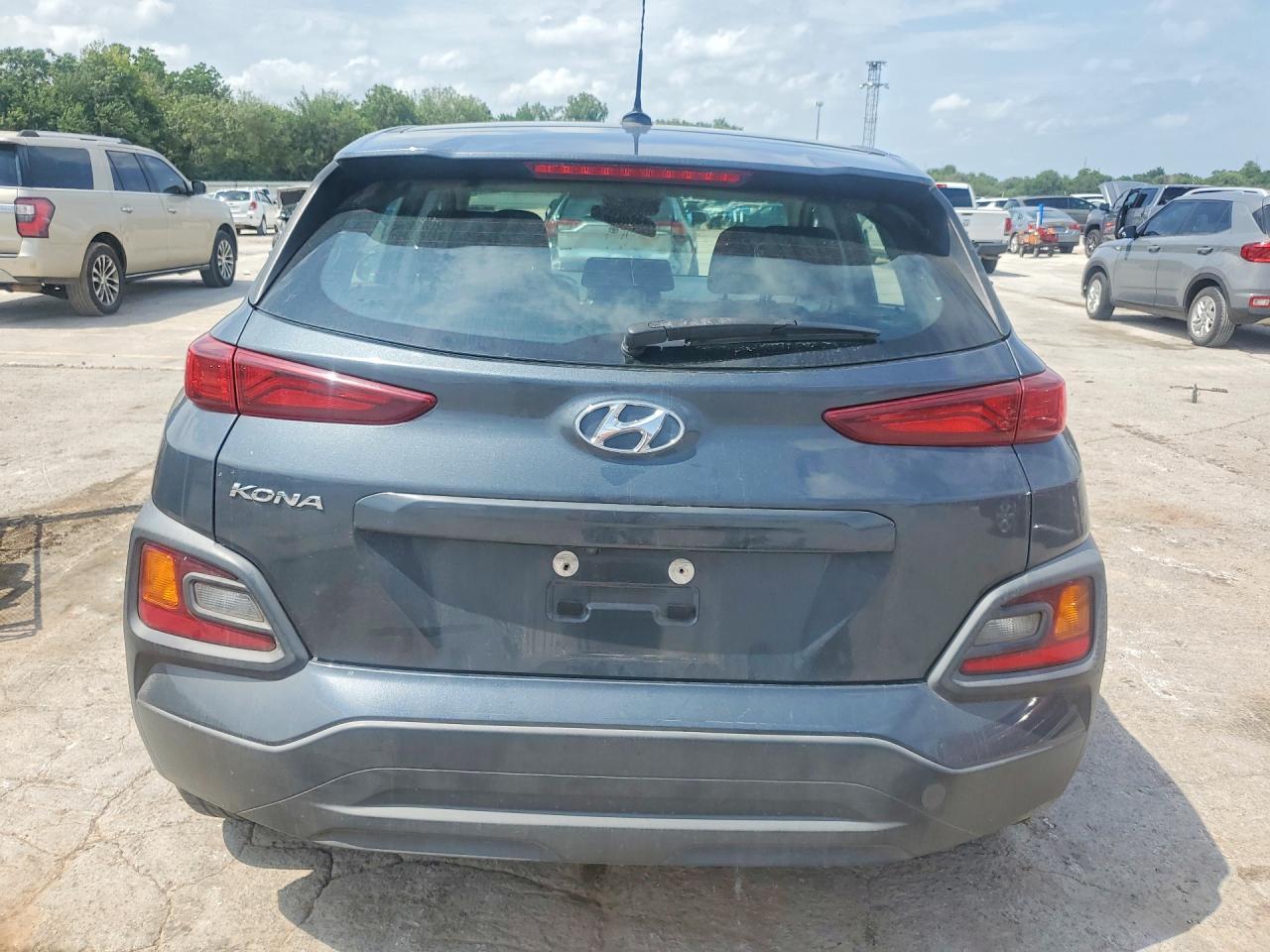 2021 Hyundai Kona Se - Фото 6