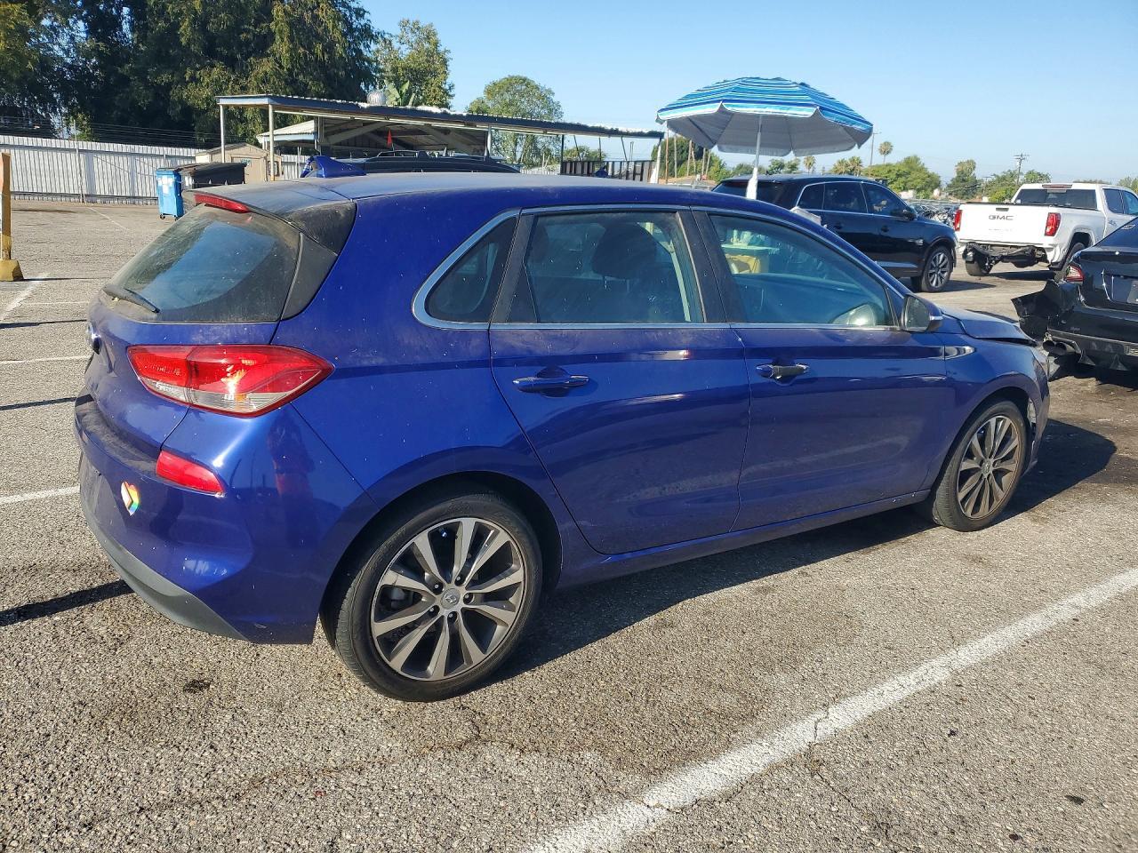 2018 Hyundai Elantra Gt Base - Фото 3