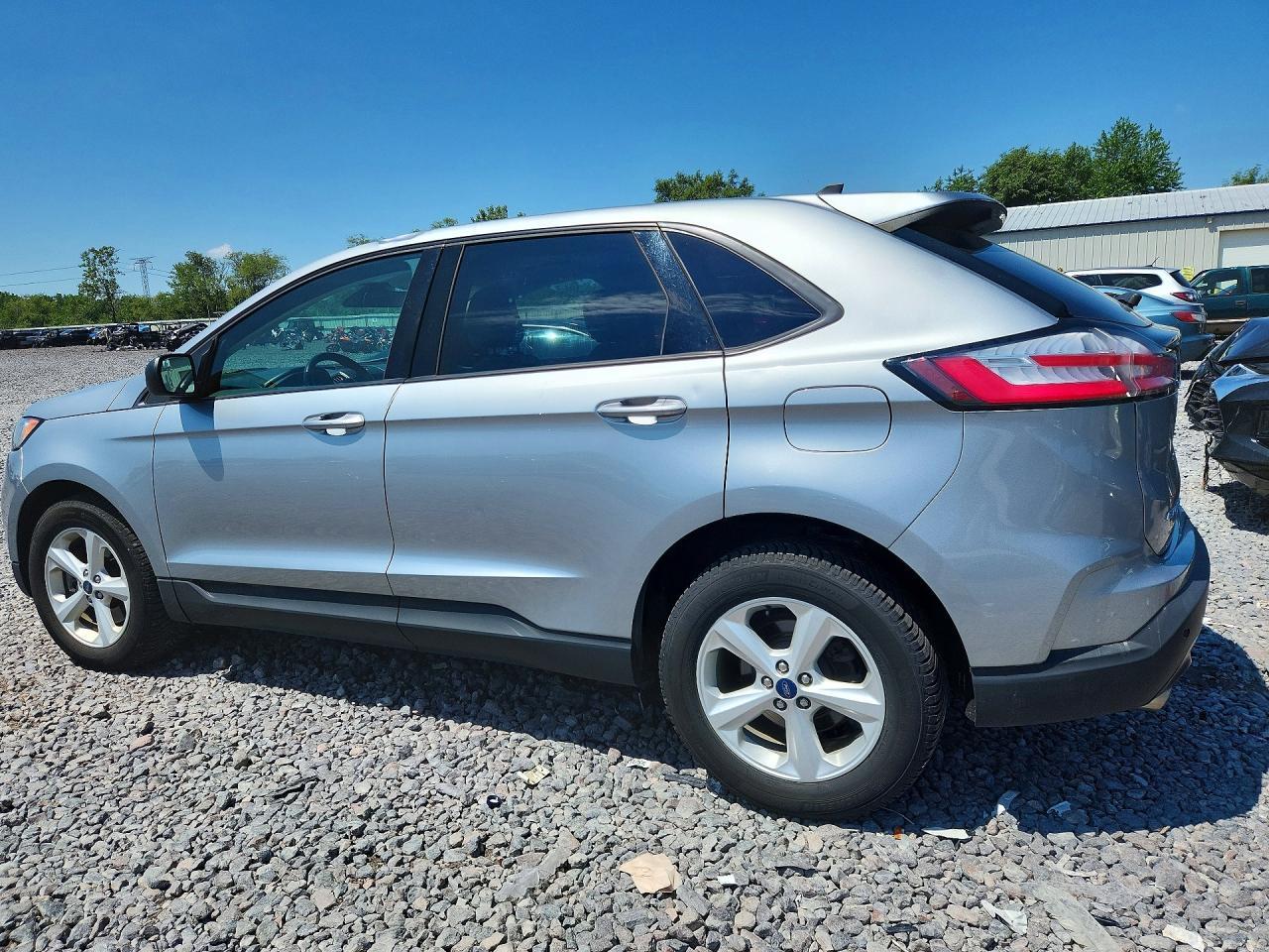 2020 Ford Edge Se - Фото 2
