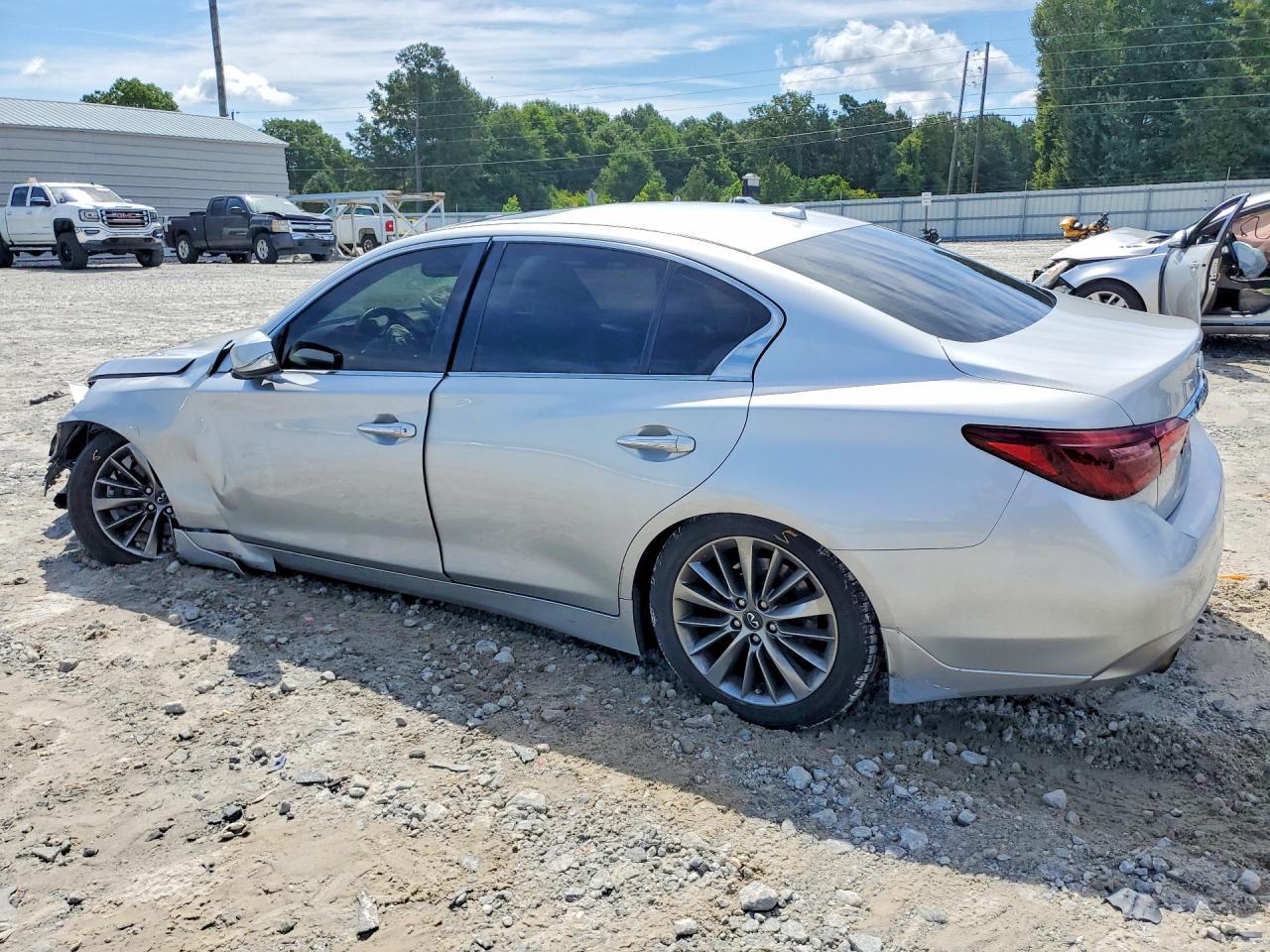 2018 Infiniti Q50 3.0T Luxe - Фото 2
