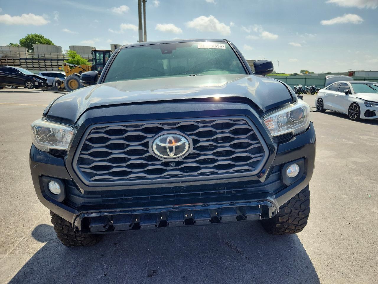 2020 Toyota Tacoma Trd Off-Road - Image 5