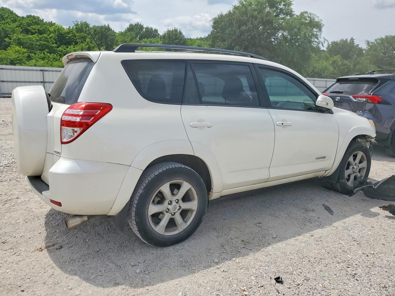 2012 Toyota Rav4 Limited - Image 3