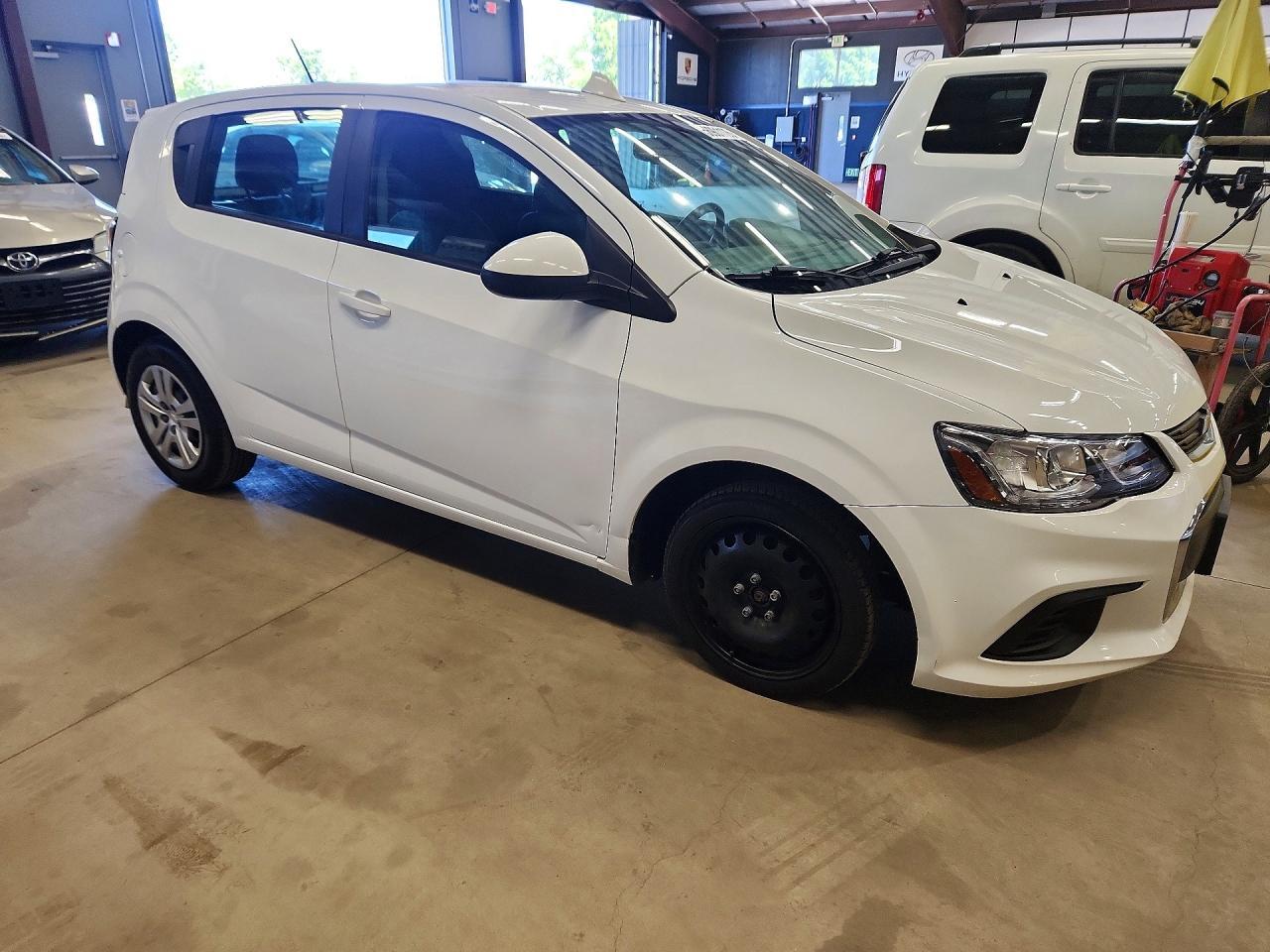 2018 Chevrolet Sonic - Image 4