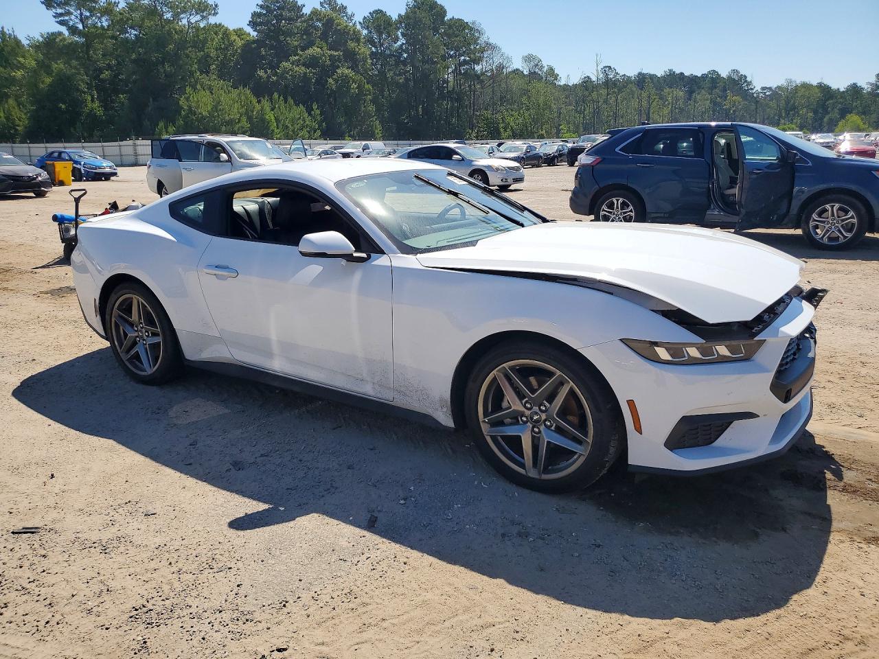 2024 Ford Mustang - Фото 4