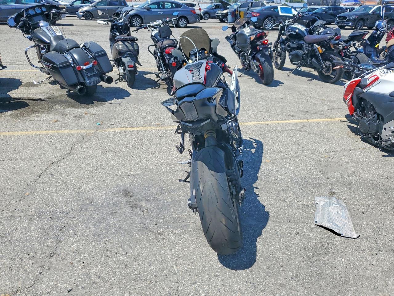 2022 Yamaha Yzfr7 - Фото 4
