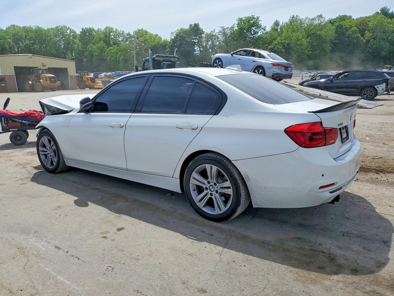 2016 BMW 328 Xi Sulev - Image 2
