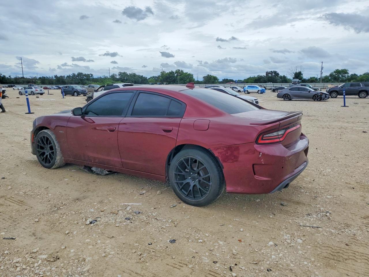2018 Dodge Charger R - Image 2